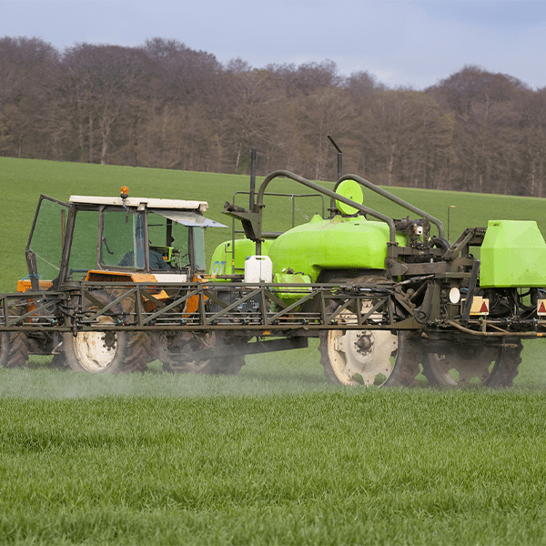 tracteur pulvérisateur